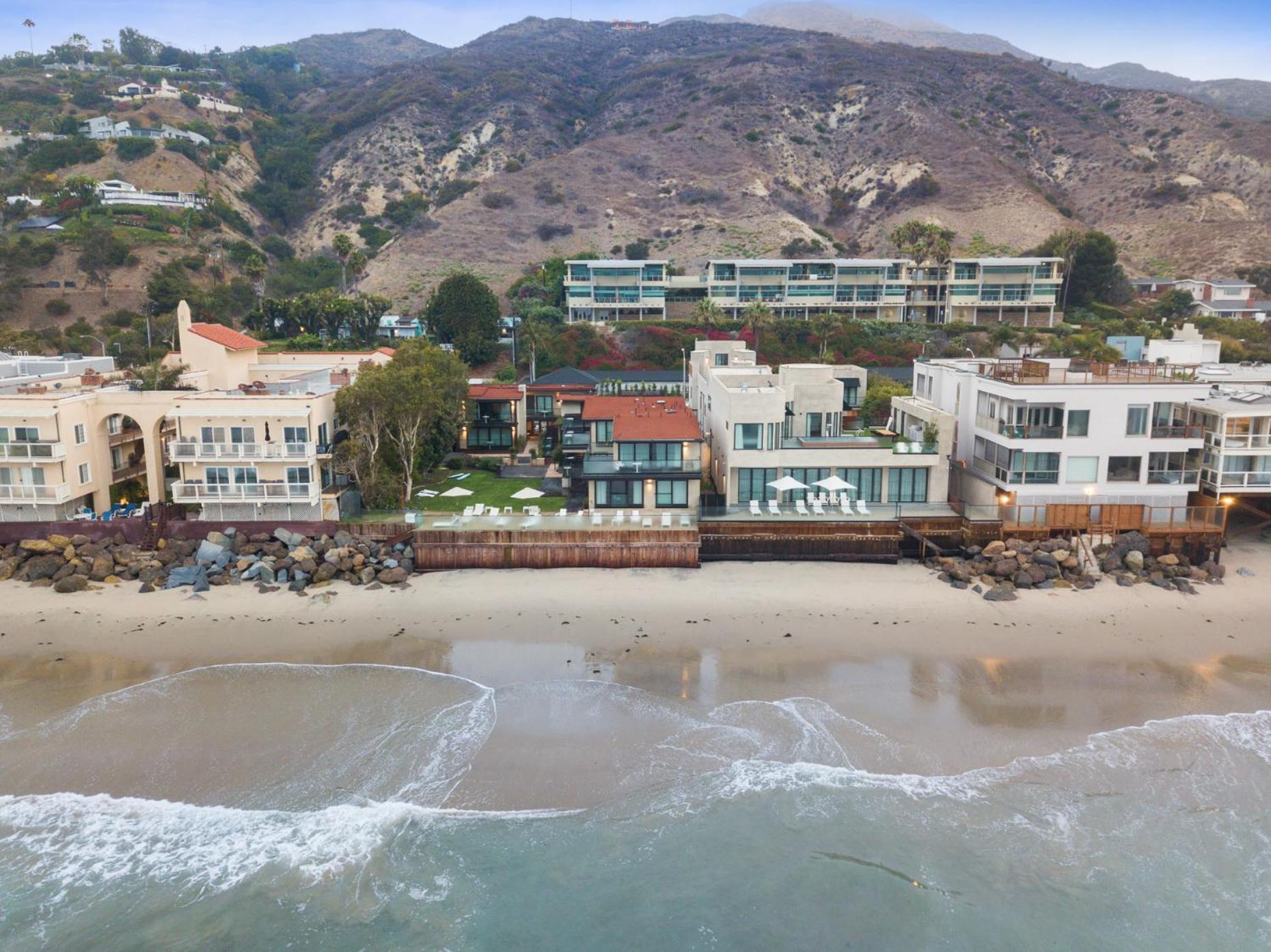 Sa Carbon Apartment Malibu